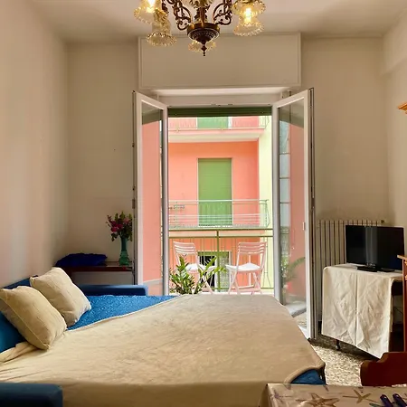 アパート Finalborgo Two Flat With Terrace And Free Parking フィナーレ・リーグレ